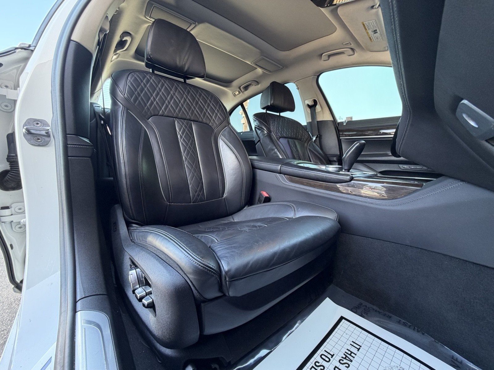 2020 BMW 740i - $21,677