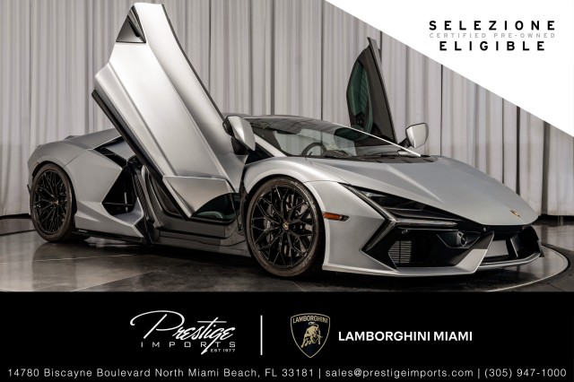/2024 Lamborghini Revuelto