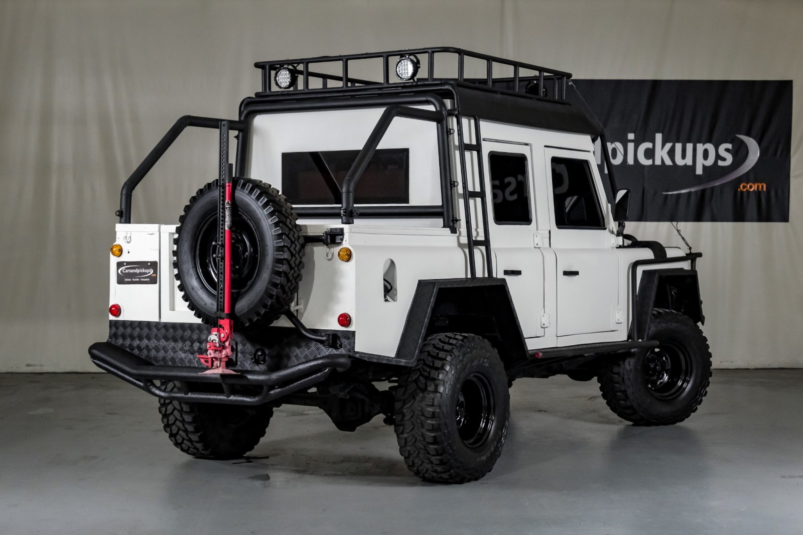 1992 Land Rover Defender 110  6