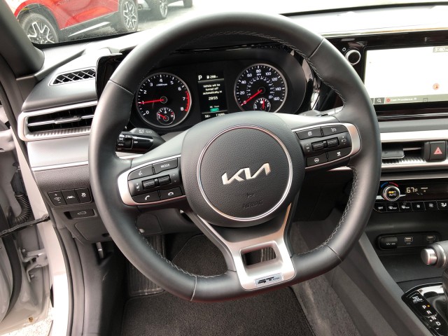 2024 Kia K5 GT-Line 11