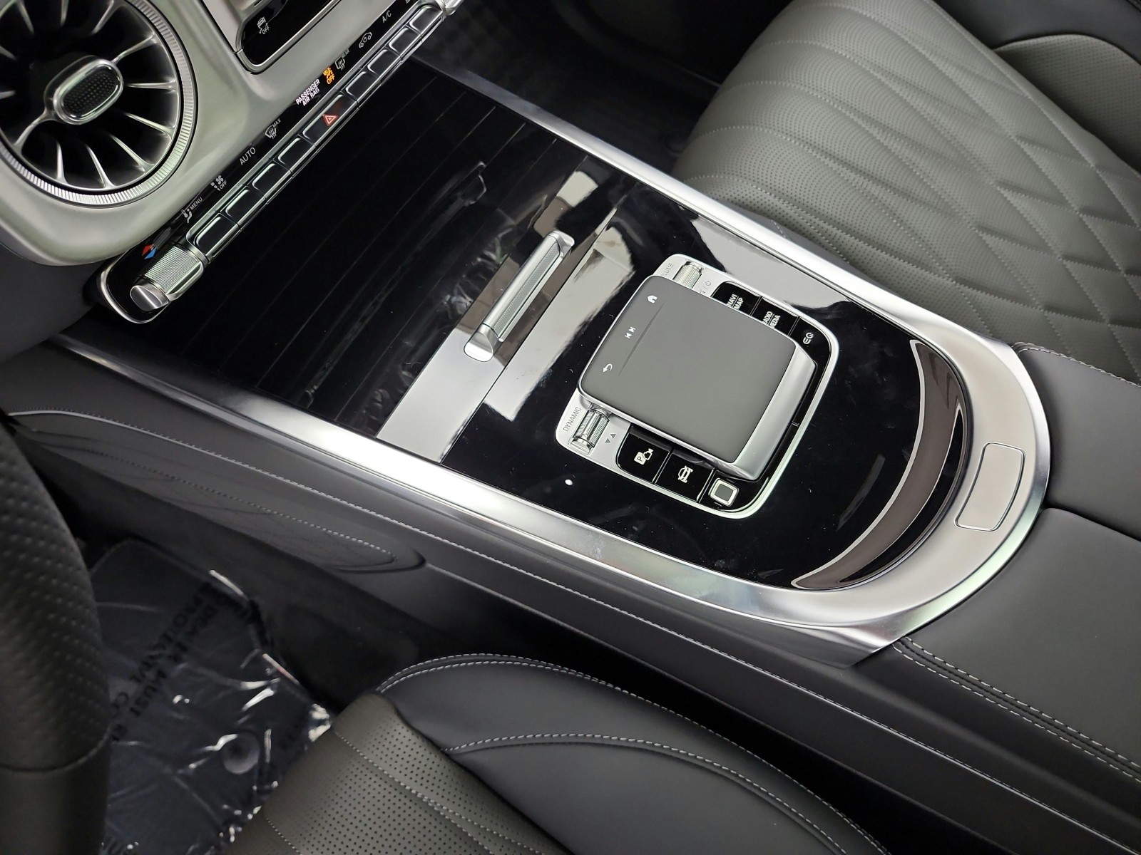 New 2027 Iridium Silver Metallic Mercedes-Benz G 580e SUV image 9
