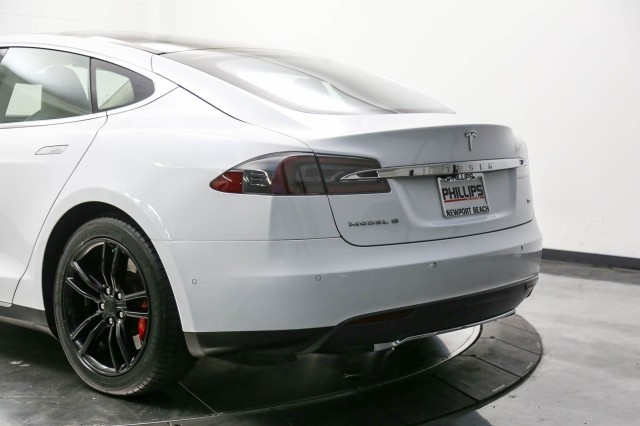 2016 Tesla Model S 70 kWh Battery 10