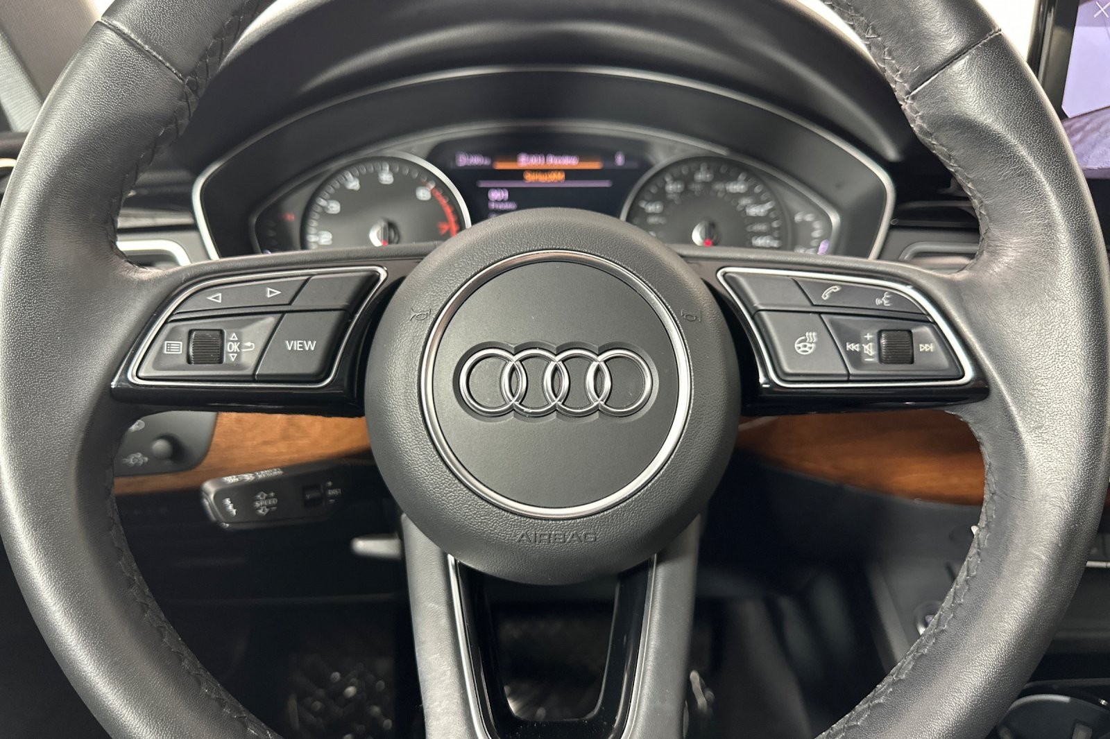 Used 2023 Brilliant Black Audi Premium 40 TFSI quattro image 20