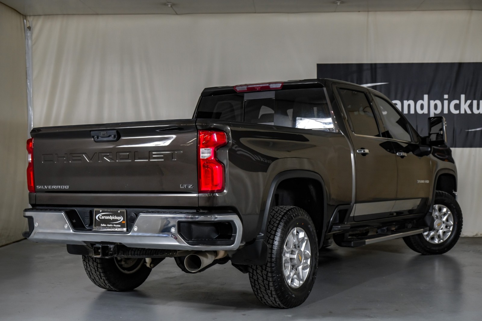 2021 Chevrolet Silverado 3500HD SRW LTZ 8