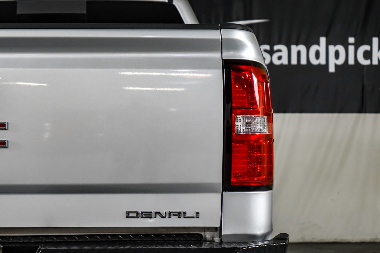 2019 GMC Sierra 2500HD Denali 39