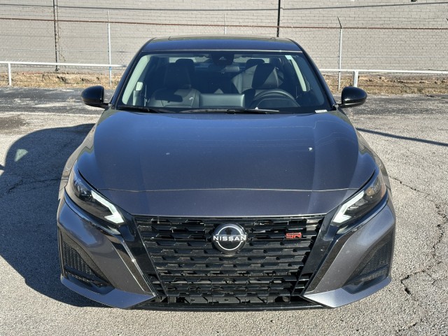 2023 Nissan Altima 2.5 SR 8