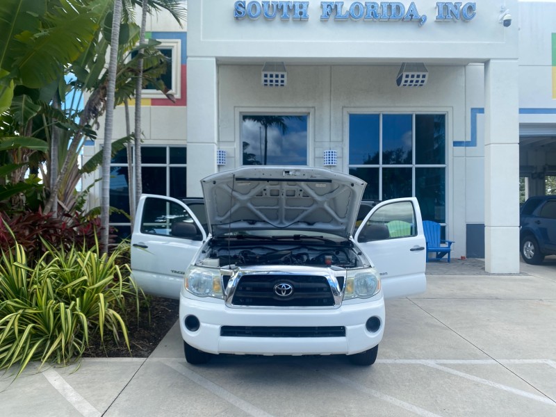 2005 Toyota Tacoma LOW MILES 58,735 X CAB in , 