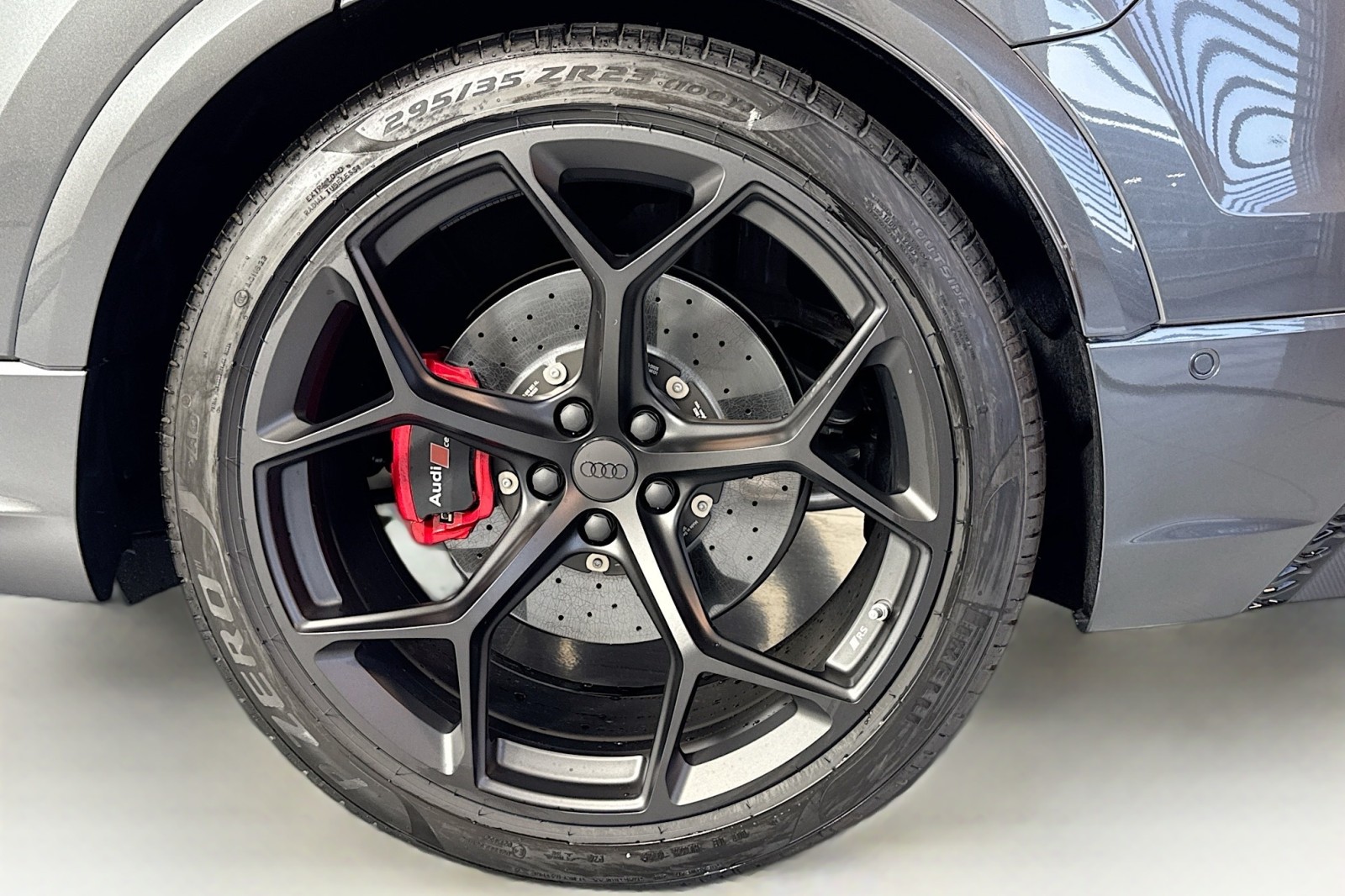 New 2026 Daytona Gray Pearl Effect Audi performance quattro image 29