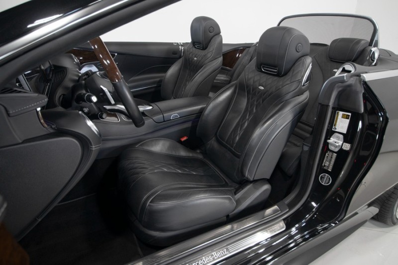 2017 Mercedes-Benz S-Class S 550 DESIGNO Cabriolet ($148,310 MSRP) *ONLY 27,000 MILES in , 