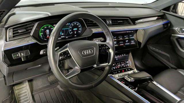 2019 Audi e-tron prestige Edition One Package 21