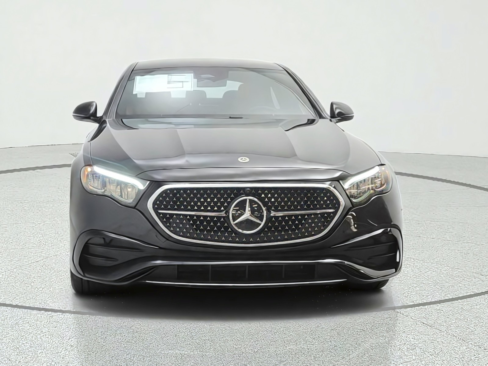 New 2027 Graphite Grey Metallic Mercedes-Benz E 350 RWD Sedan image 2