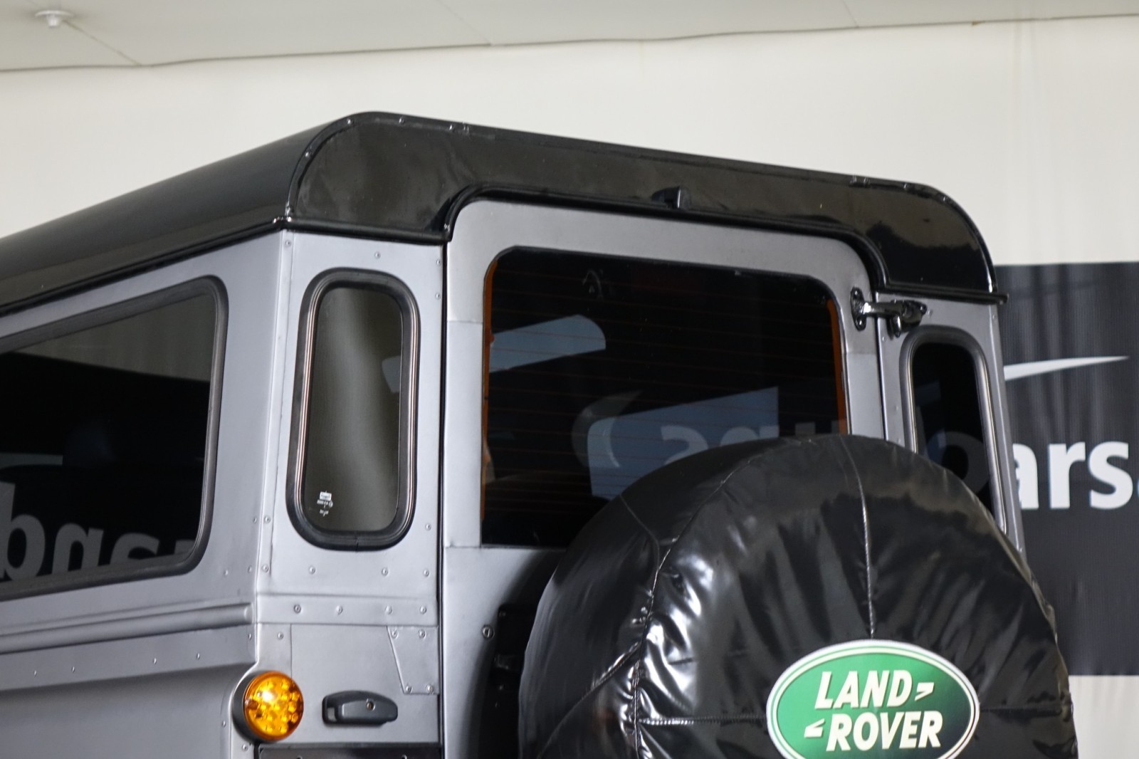 1993 Land Rover Defender 110 11