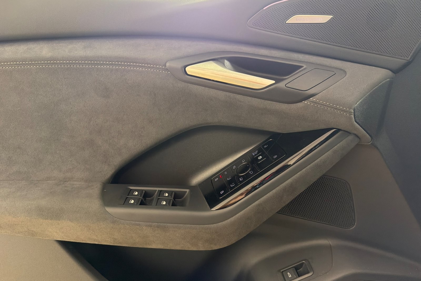 New 2027 Plasma Blue Metallic Audi Premium Plus quattro image 10
