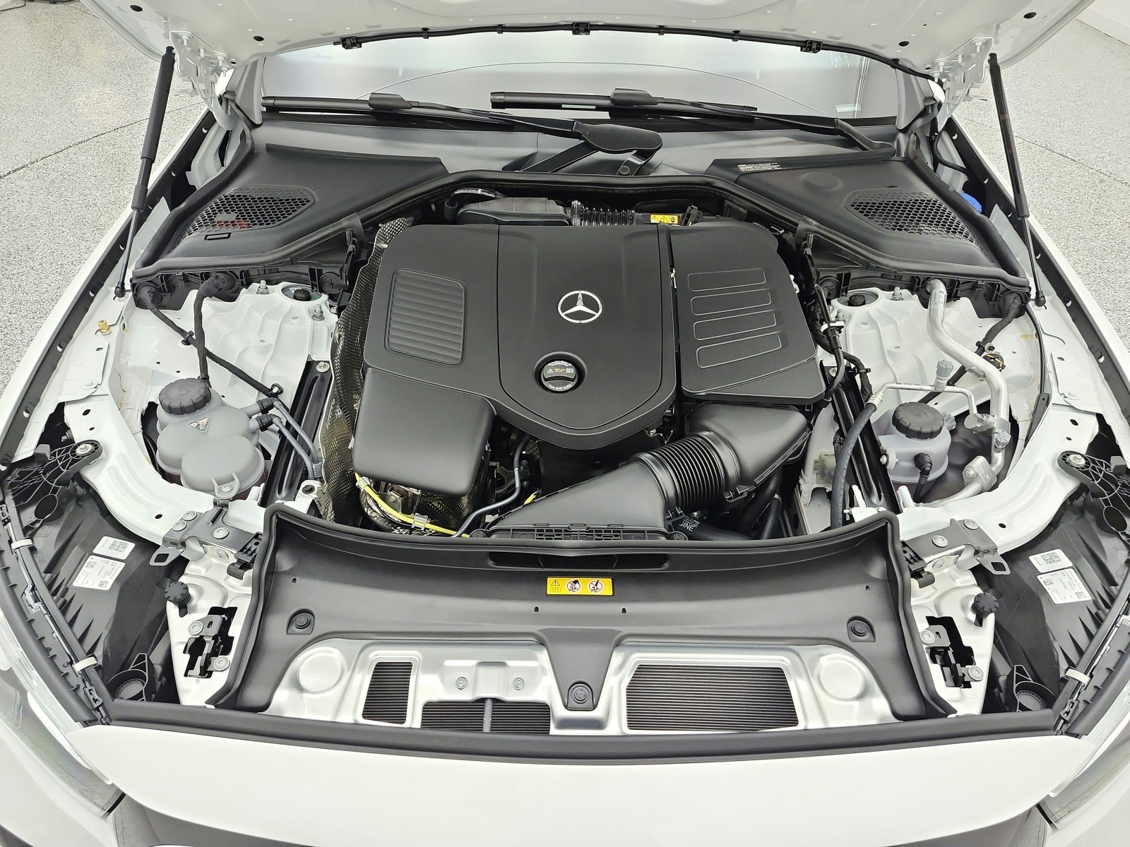 New 2027 Polar White Mercedes-Benz E 350 RWD Sedan image 12