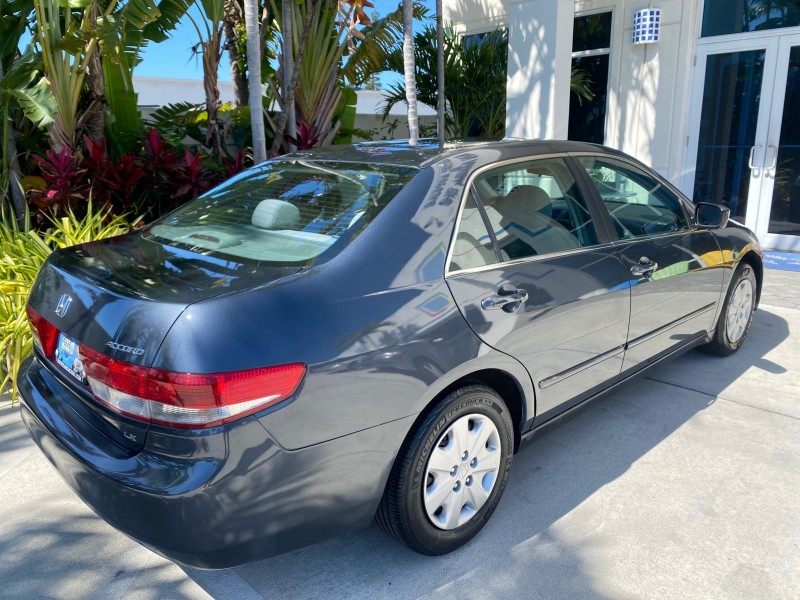 2004 Honda Accord Sdn LX LOW MILES 68,079 in , 