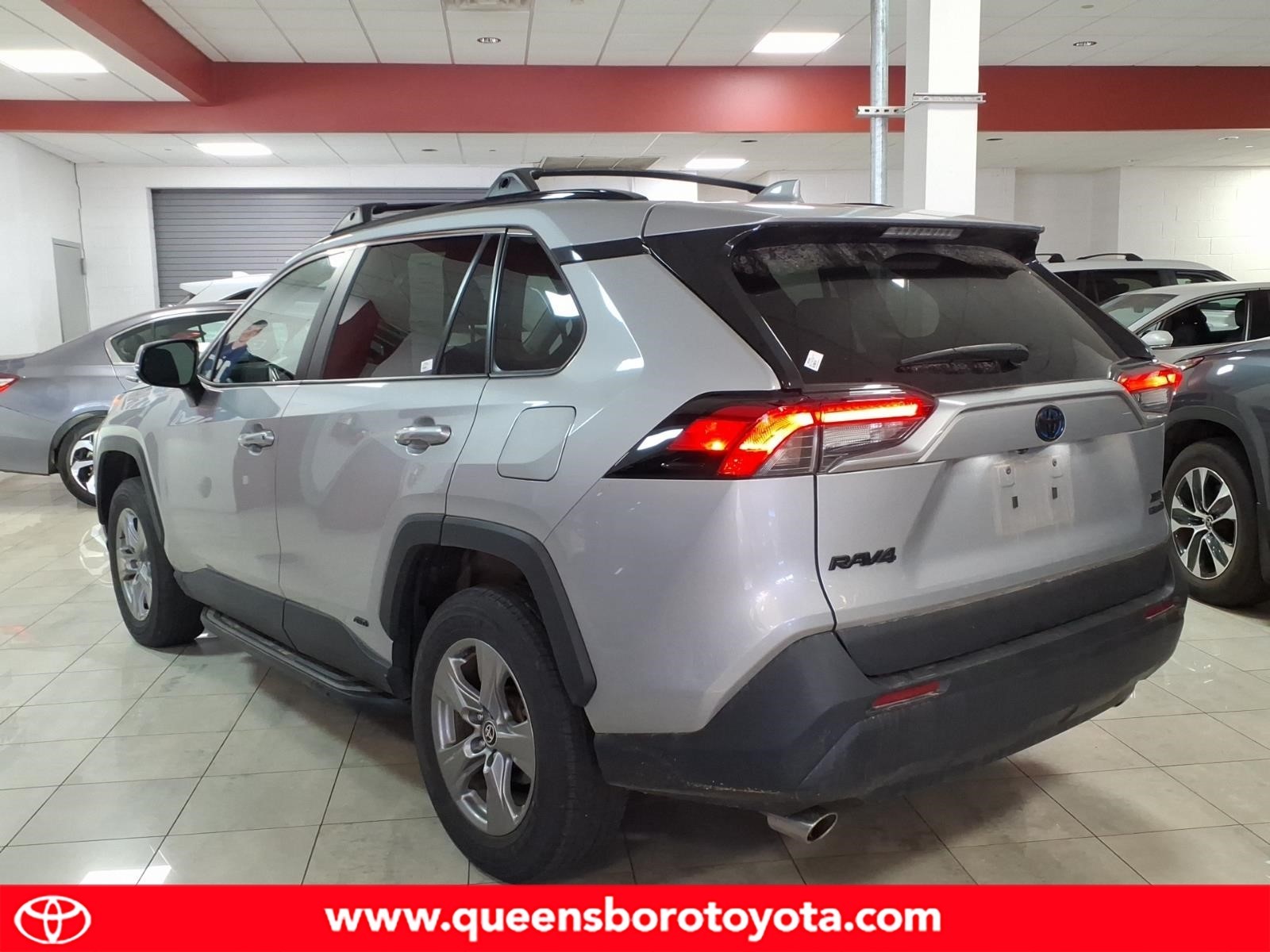 Used 2024 Toyota rav4 Sedan