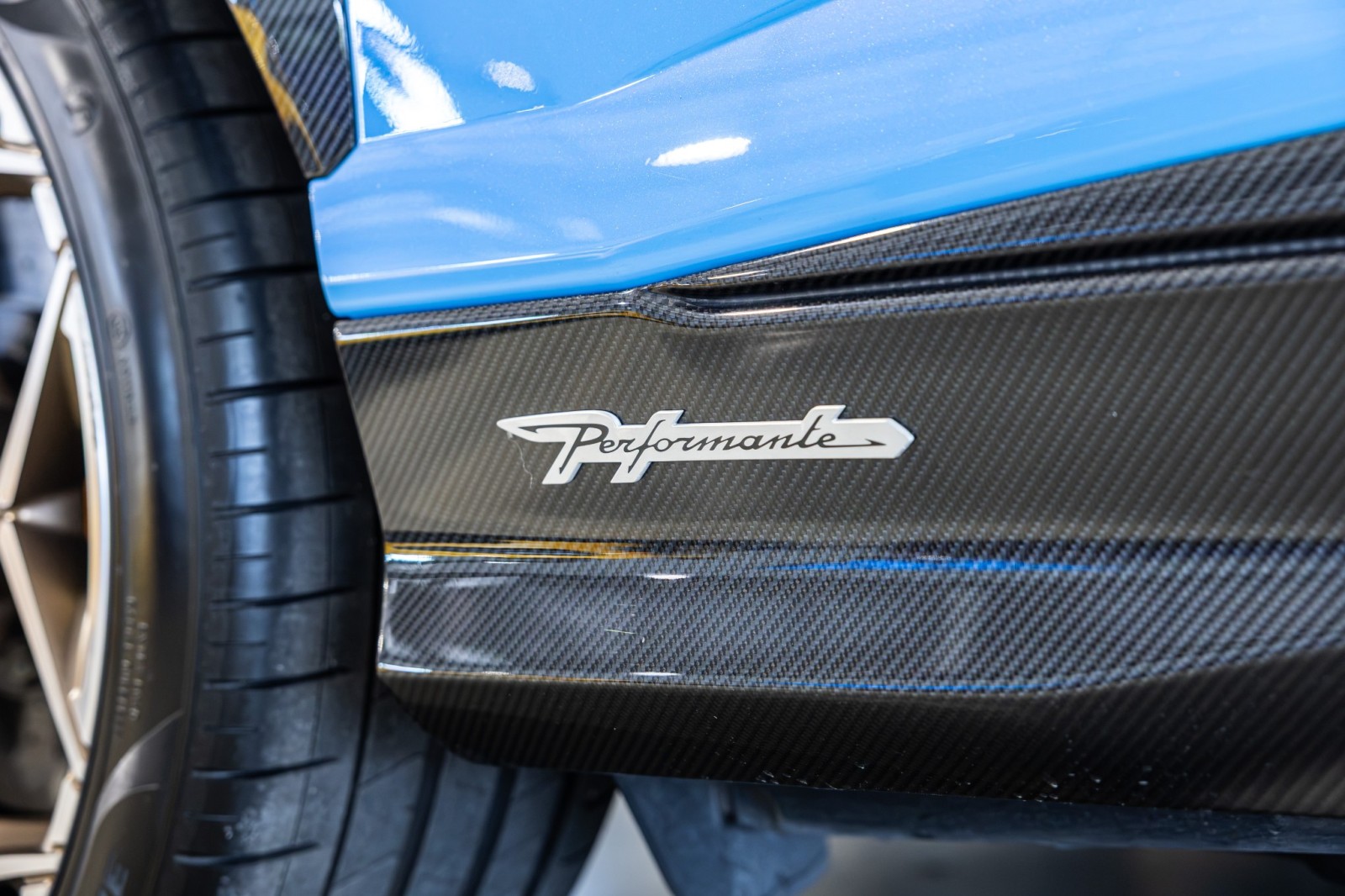2024 Lamborghini Urus Performante - Photo 27