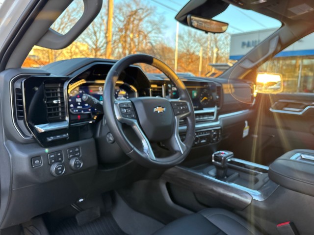 2022 Chevrolet Silverado 1500 LTZ 18