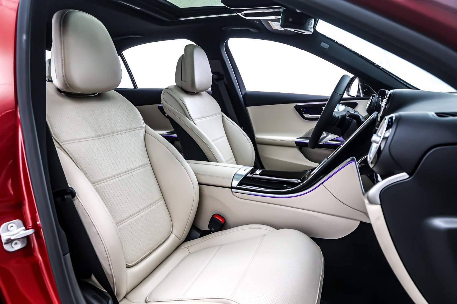 New 2026 MANUFAKTUR Patagonia Red Metallic Mercedes-Benz C 300 image 7