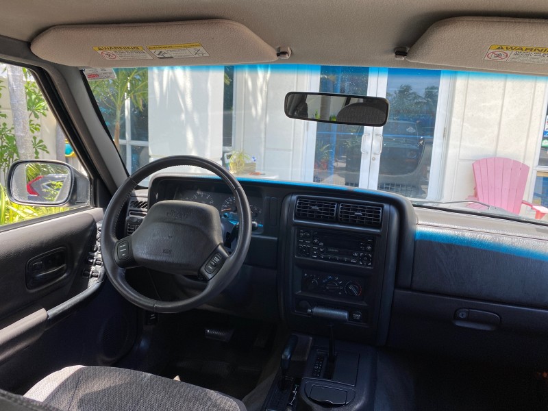 2000 Jeep Cherokee Sport 1 OWNER 4X4 AC 4.0 6YL in , 