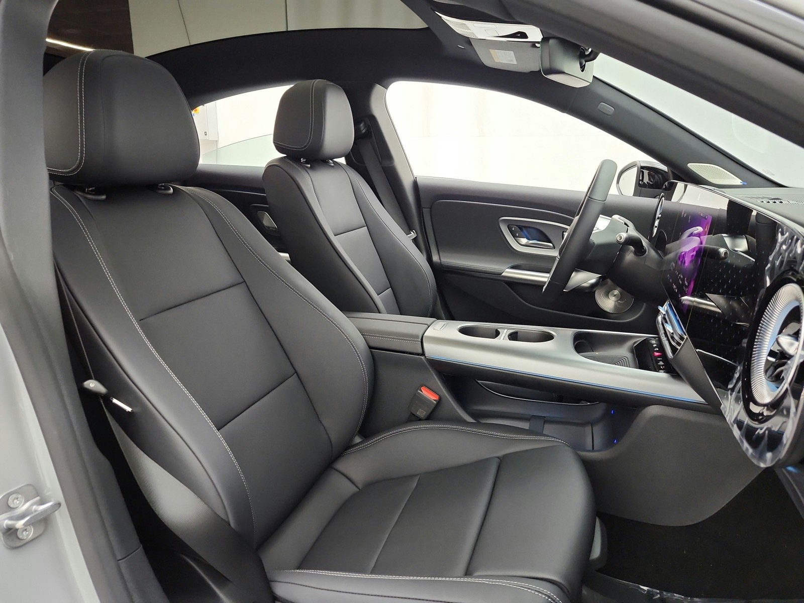 New 2027 MANUFAKTUR Alpine Grey Mercedes-Benz CLA 350 Electric 4MATIC® image 15