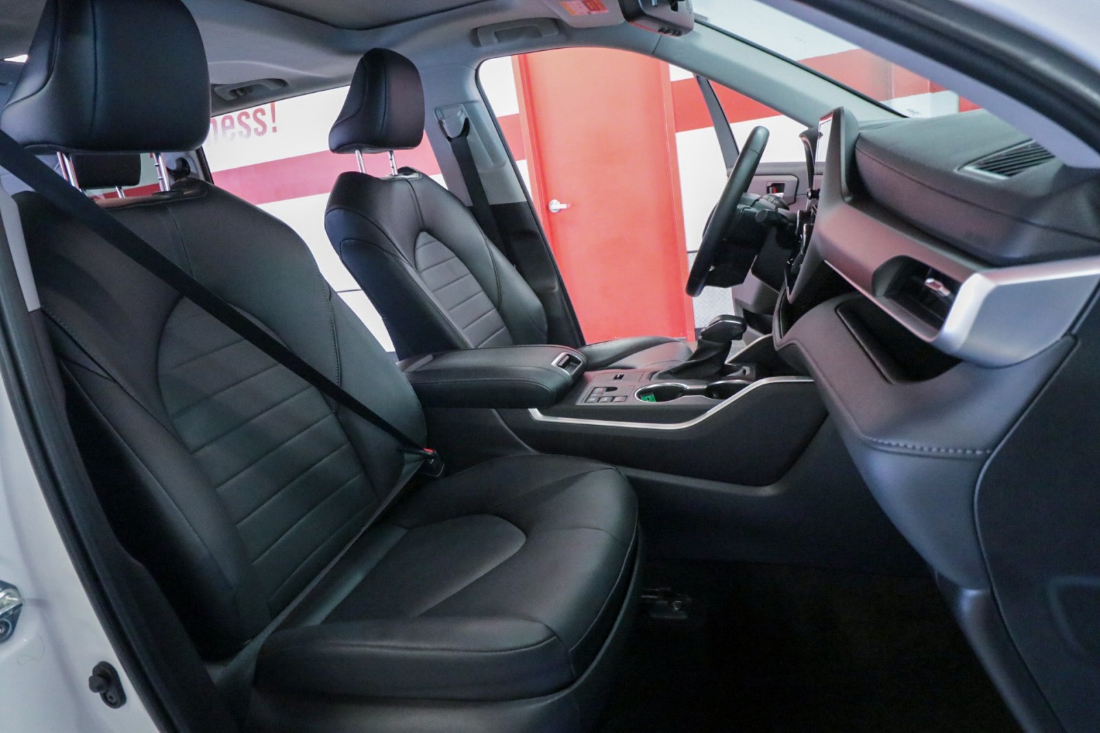 Used Car 2023 Toyota Highlander  Xle For Sale Under $40,000 In Austin, Texas