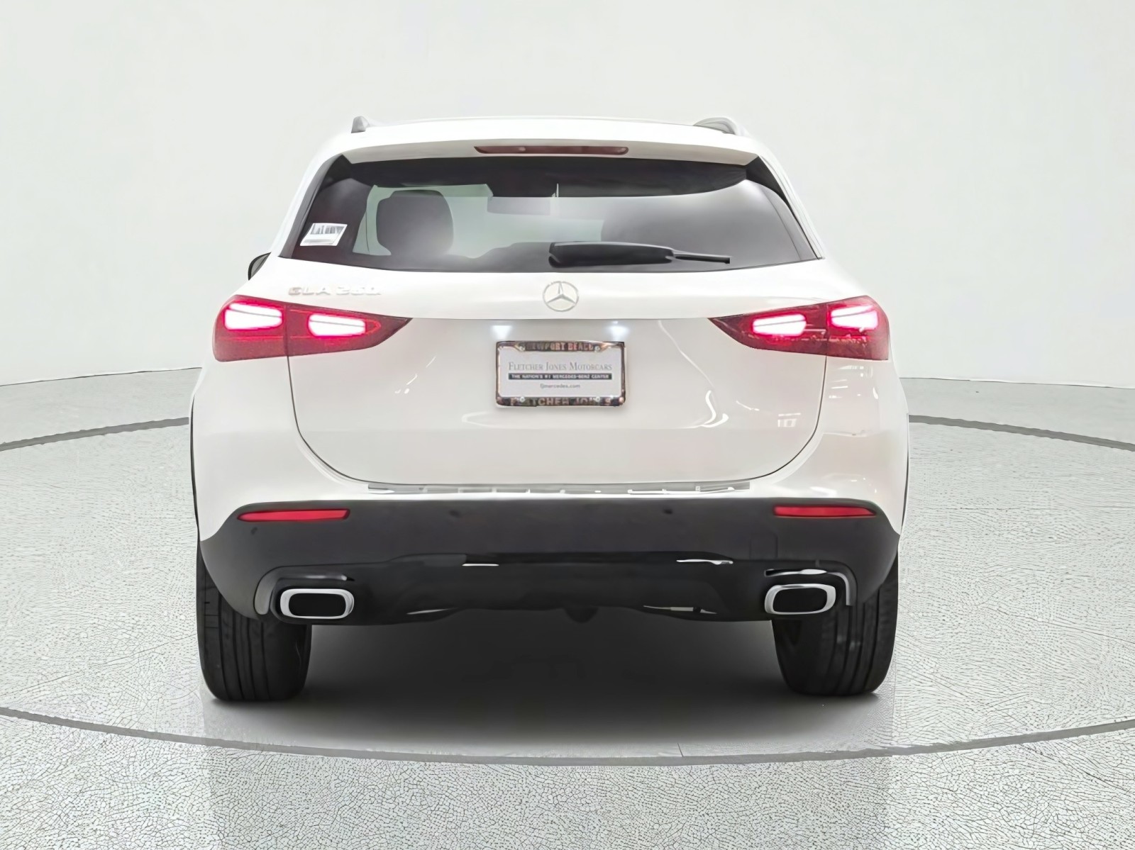 New 2026 Polar White Mercedes-Benz GLA 250 SUV image 6