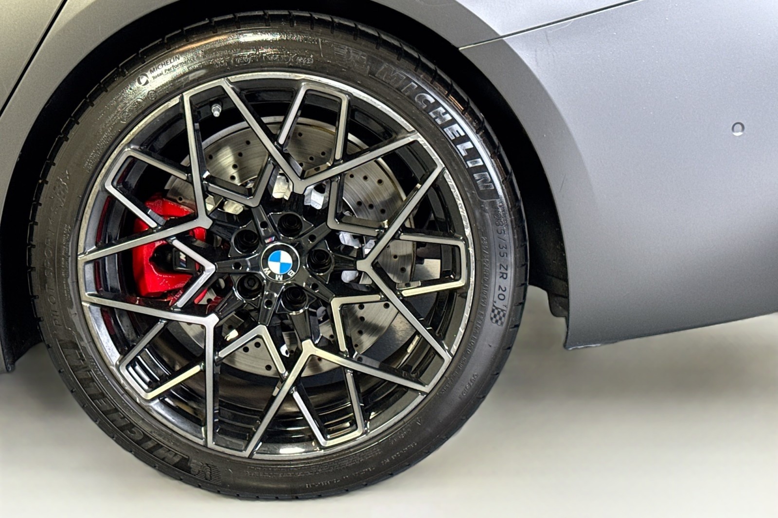 Used 2022 Marina Bay Blue Metallic BMW Competition image 29