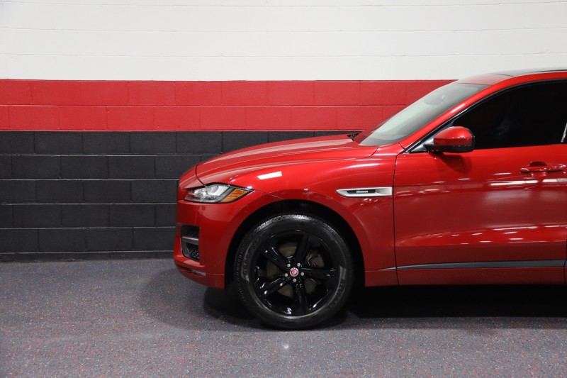 2017 Jaguar F-PACE 35t R-Sport AWD 4dr Suv in , 