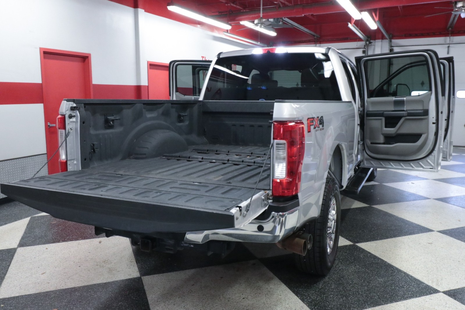 Used Car 2019 Ford Super Duty F-250 Srw  Xlt For Sale Under $50,000 In Austin, Texas