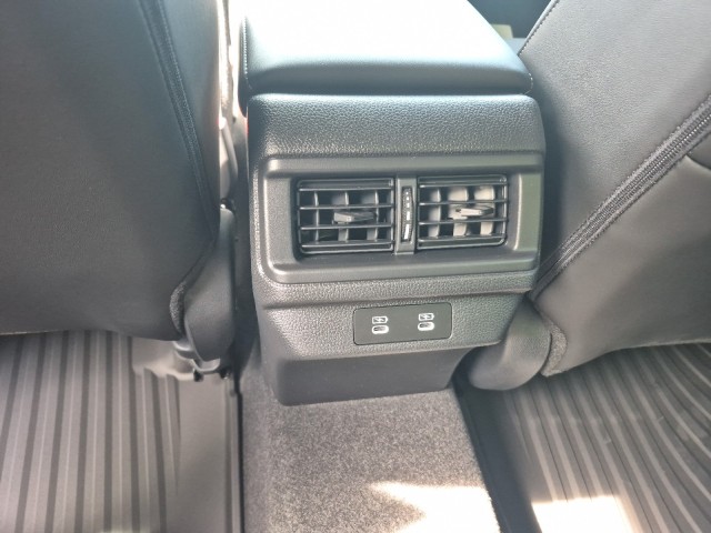 HondaAccord Hybrid38