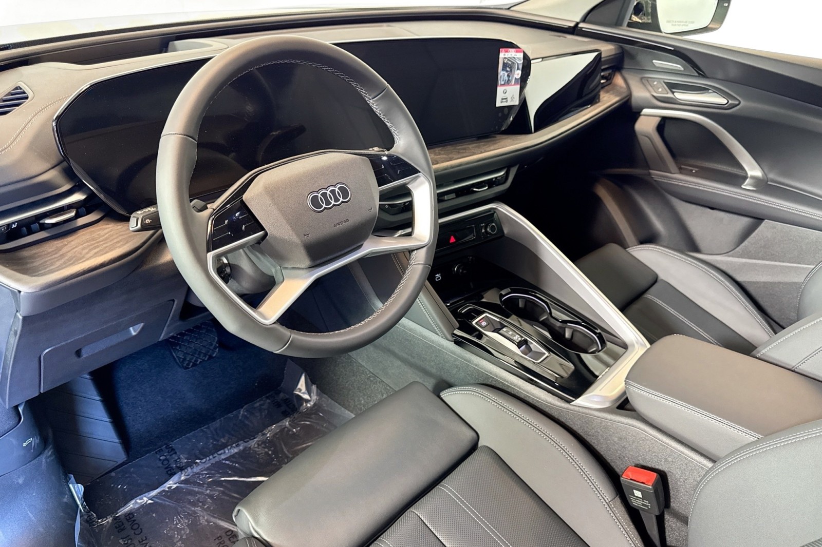 New 2025 District Green Metallic Audi Premium Plus 2.0 TFSI quattro image 11