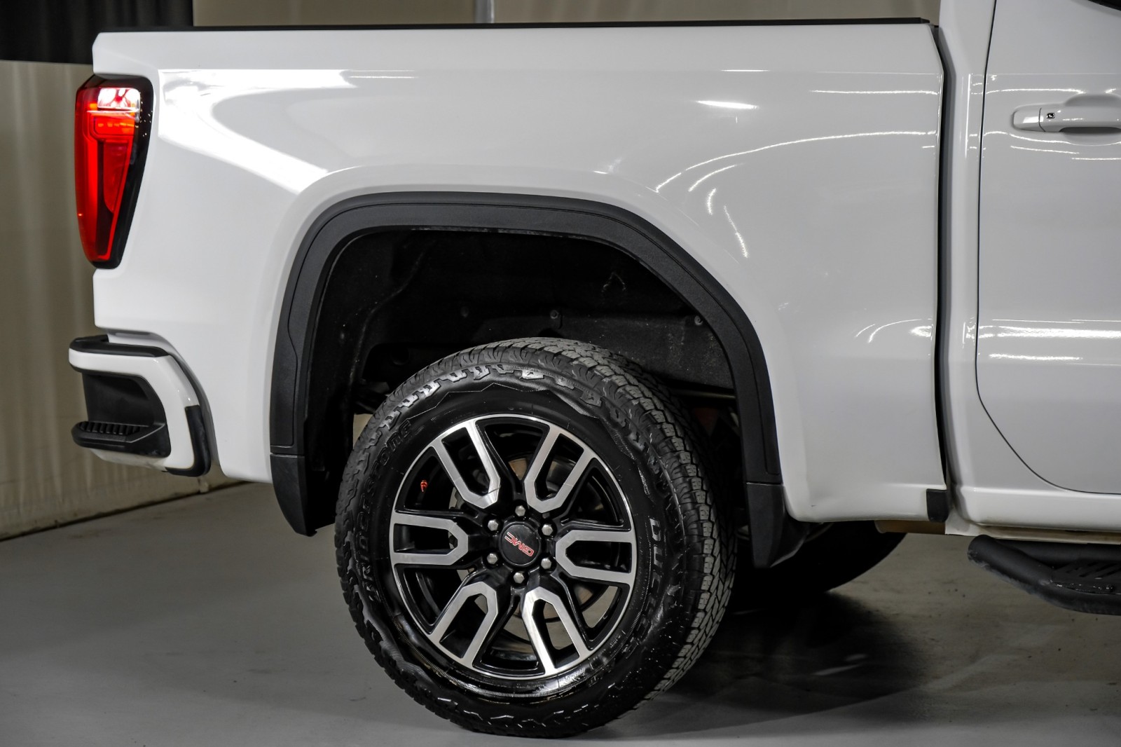 2020 GMC Sierra 1500 AT4 5