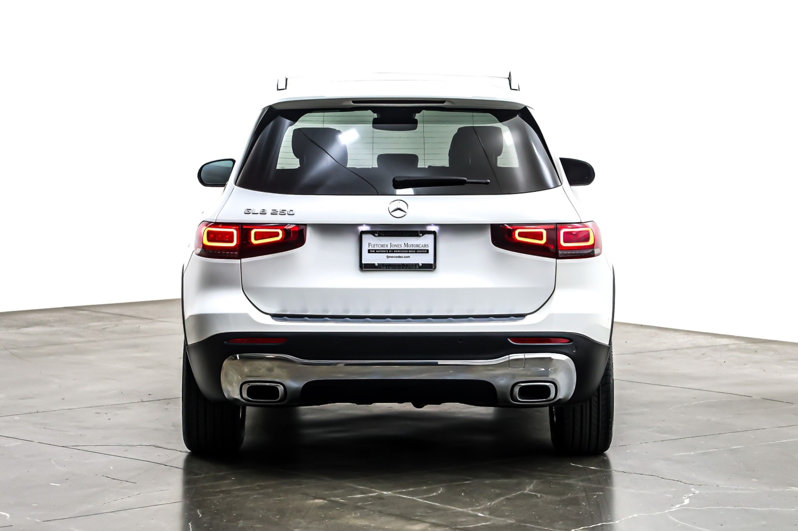 Used 2023 Polar White Mercedes-Benz GLB 250 SUV image 5