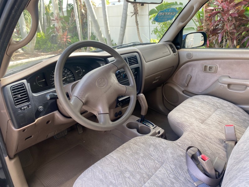 2002 Toyota Tacoma 1 OWNER AUTO AC 4 CYL in , 