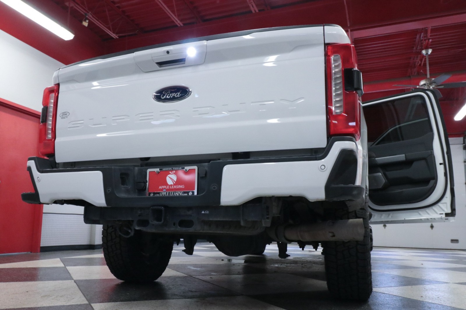 Used Car 2023 Ford Super Duty F-250 Srw  Lariat For Sale Under $70,000 In Austin, Texas