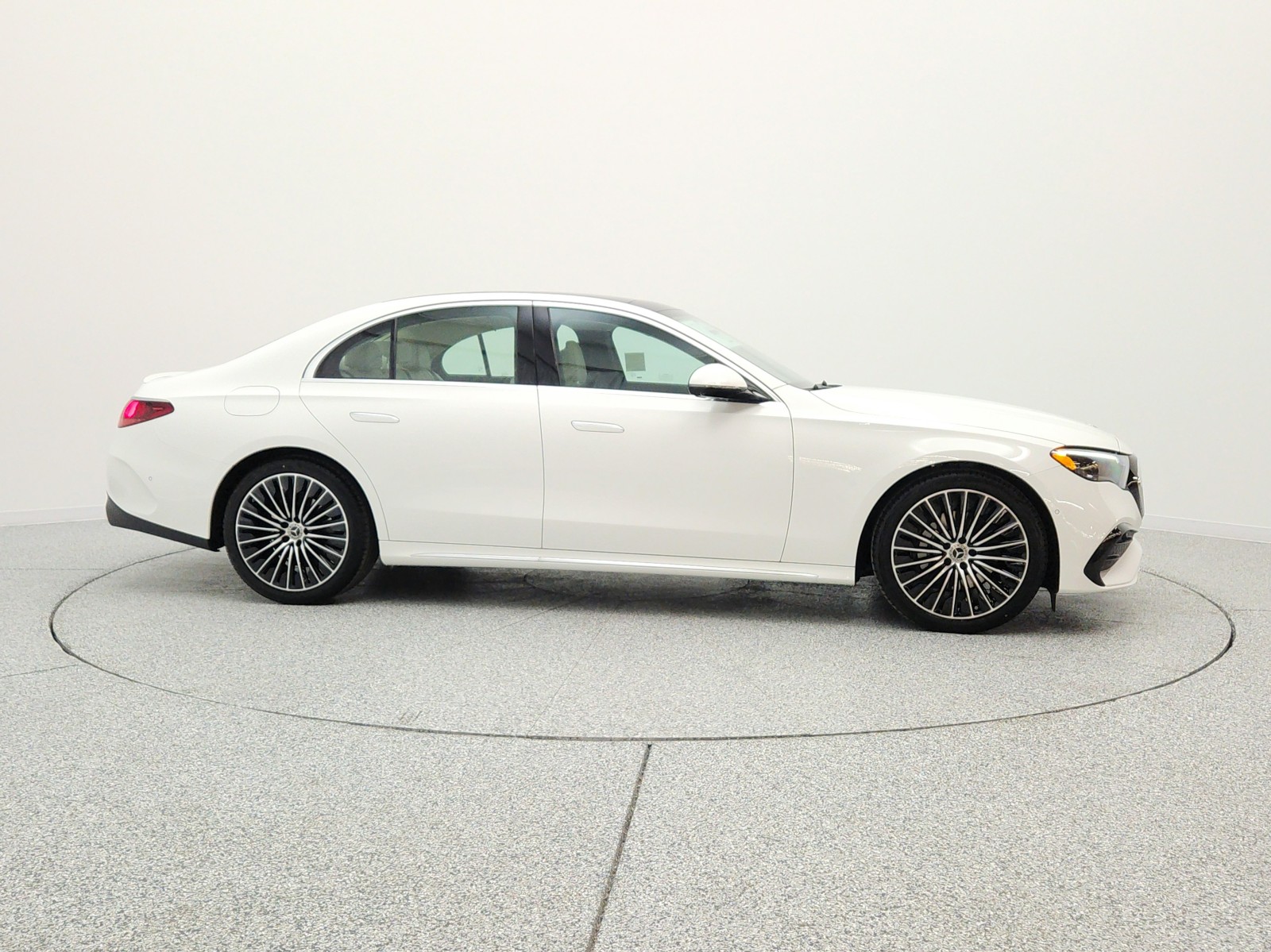 New 2026 Polar White Mercedes-Benz E 350 RWD Sedan image 4