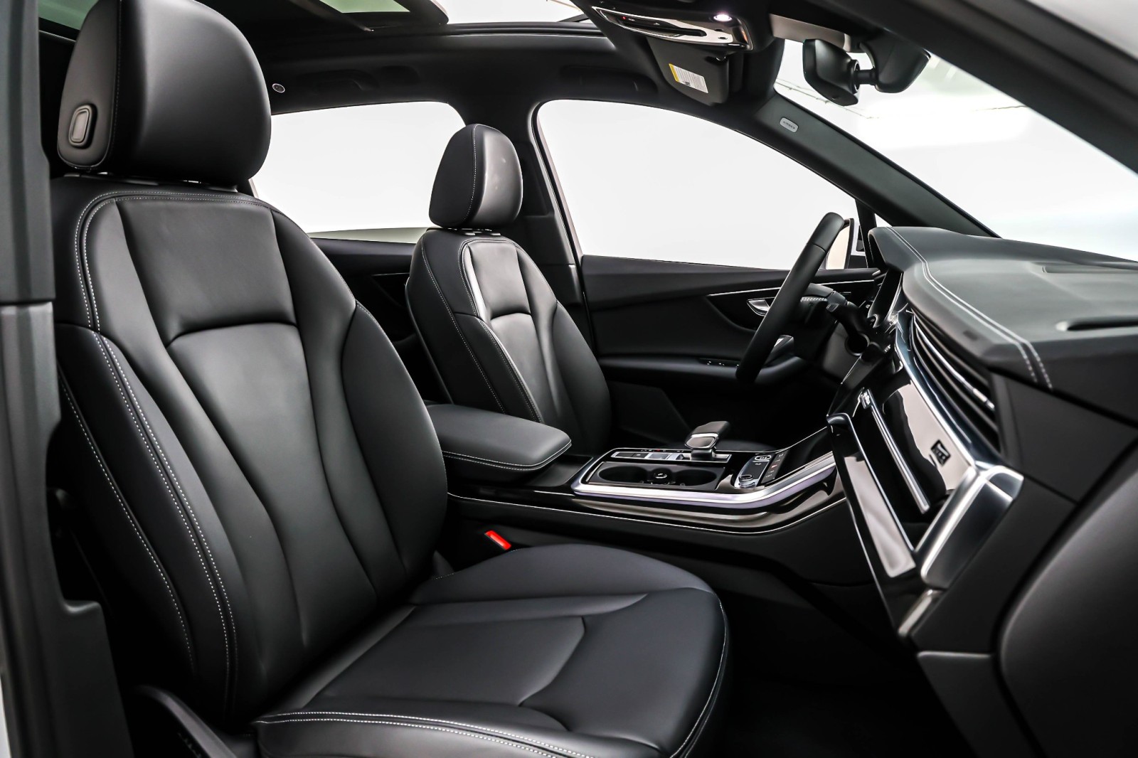 Used 2025 Glacier White Metallic Audi Premium 45 TFSI quattro image 7