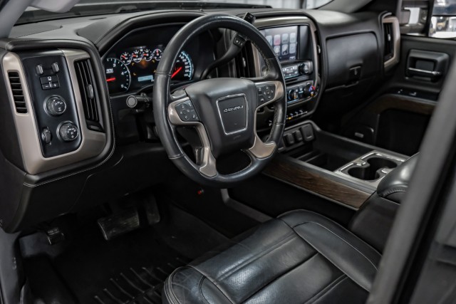 2017 GMC Sierra 2500HD Denali 16