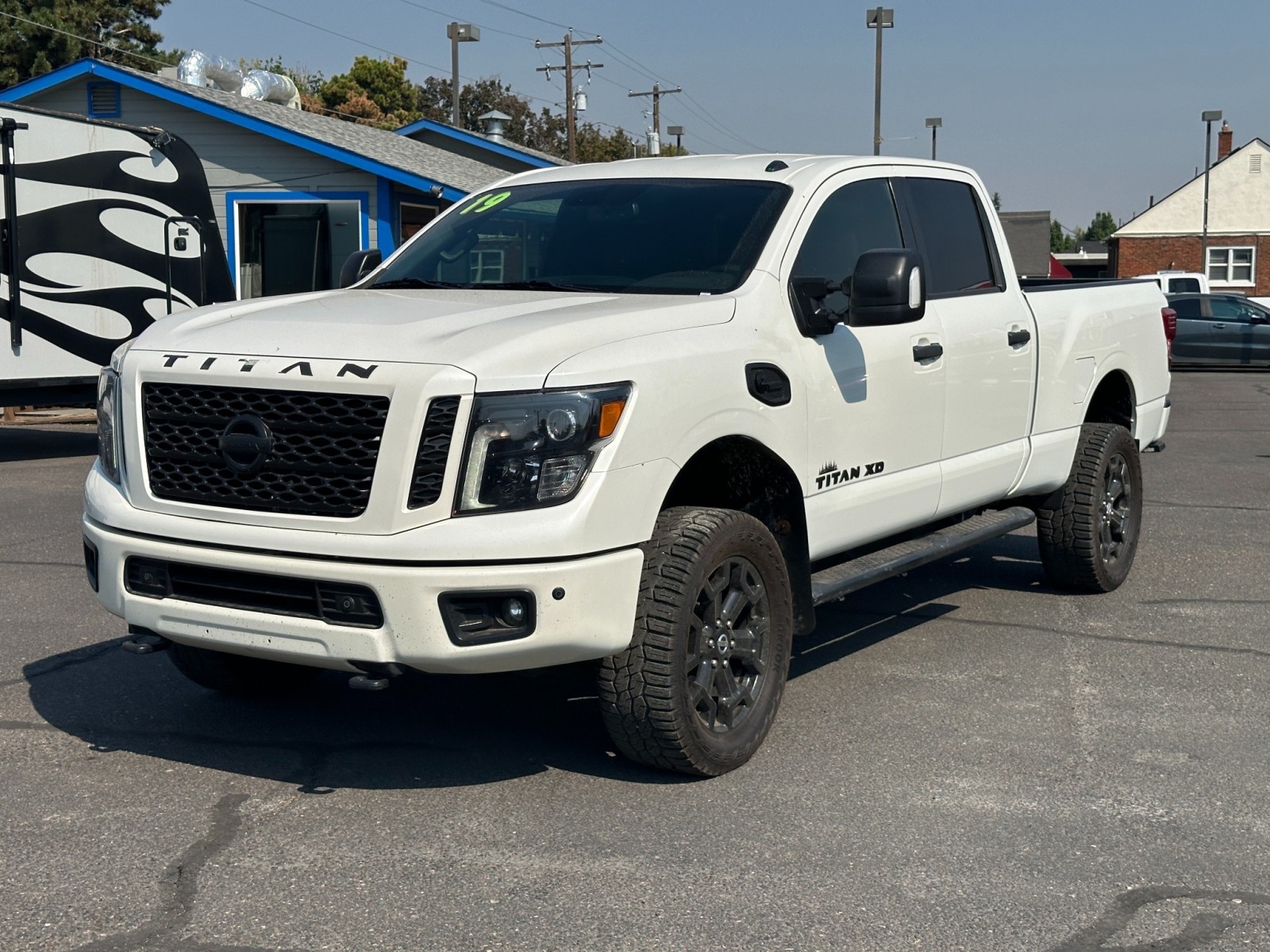 2019 Nissan Titan XD SV 16