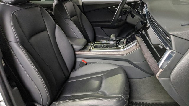 2019 Audi Q8 Premium 25