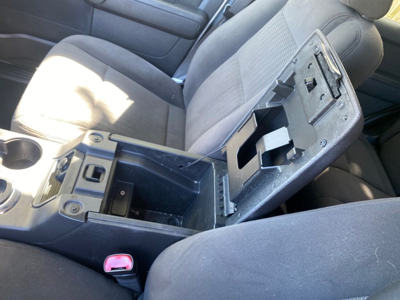 2010 Mercury Mountaineer 1 OWNER LOW MILES 78,753 in , 