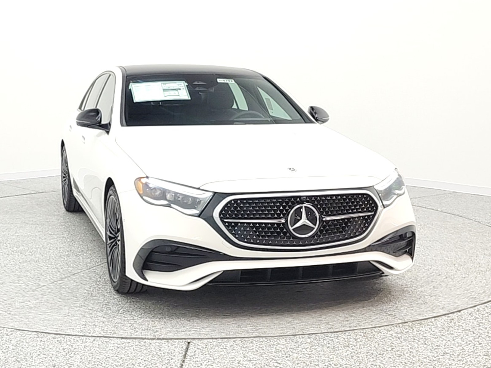 New 2026 Polar White Mercedes-Benz E 350 image 2