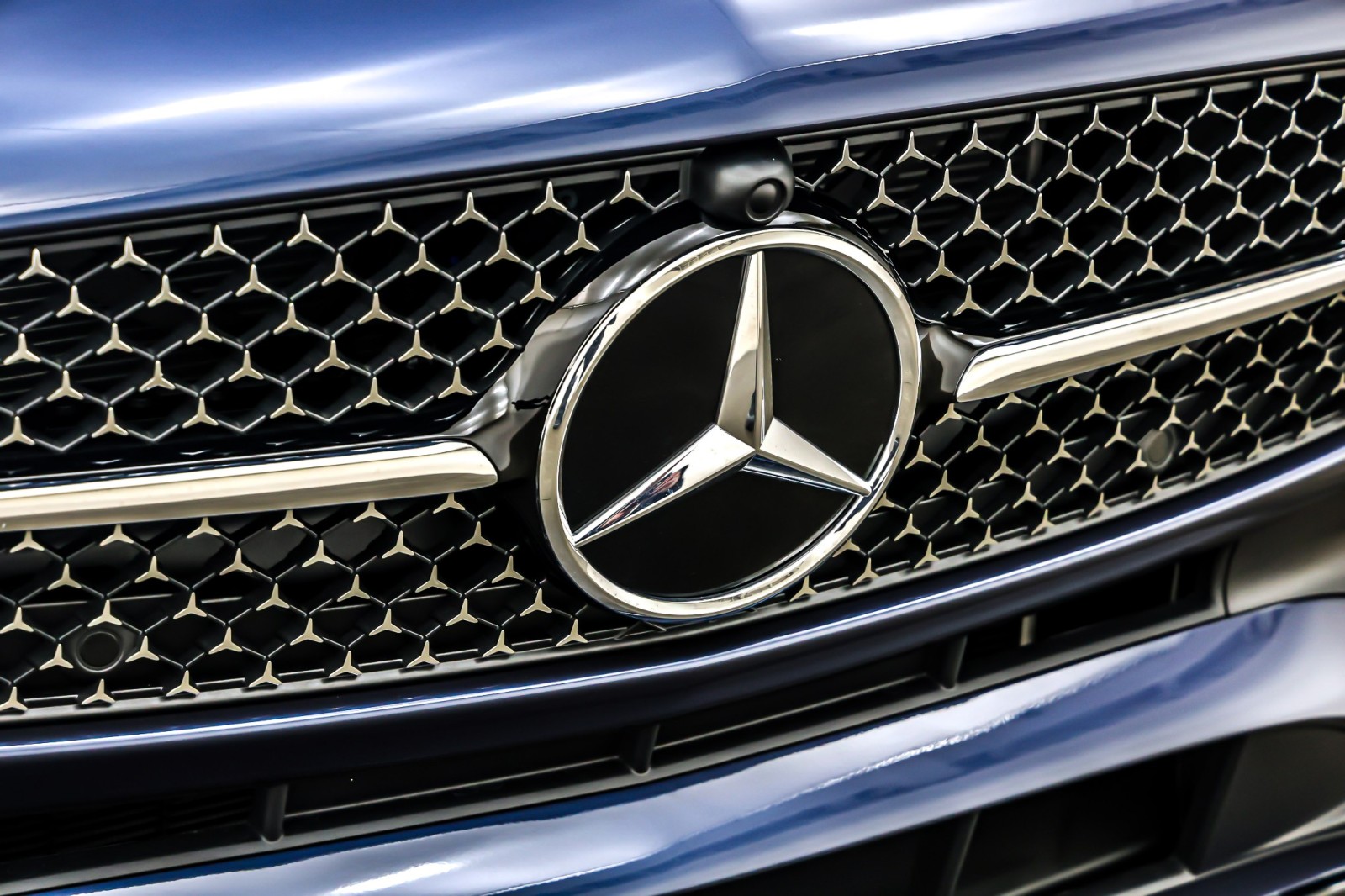 New 2026 Twilight Blue Metallic Mercedes-Benz C 300 image 13