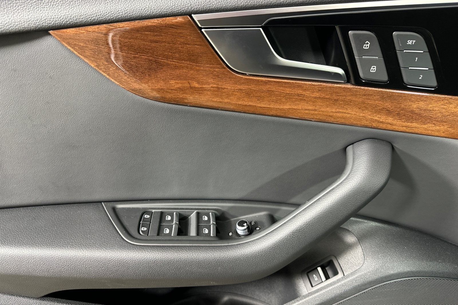 Used 2024 Brilliant Black Audi Premium 40 TFSI quattro image 10