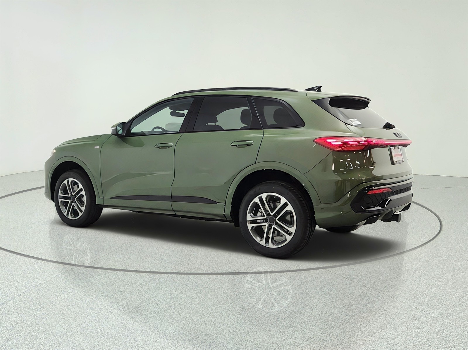 New 2026 District Green Metallic Audi Premium 2.0 TFSI quattro image 7
