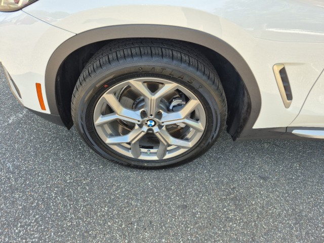 BMWX320