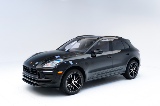 2023  Macan  in , 