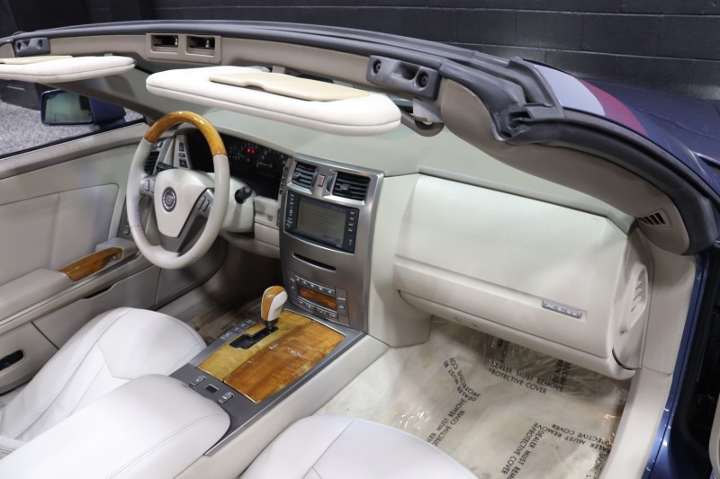 2005 Cadillac XLR 2dr Convertible in , 