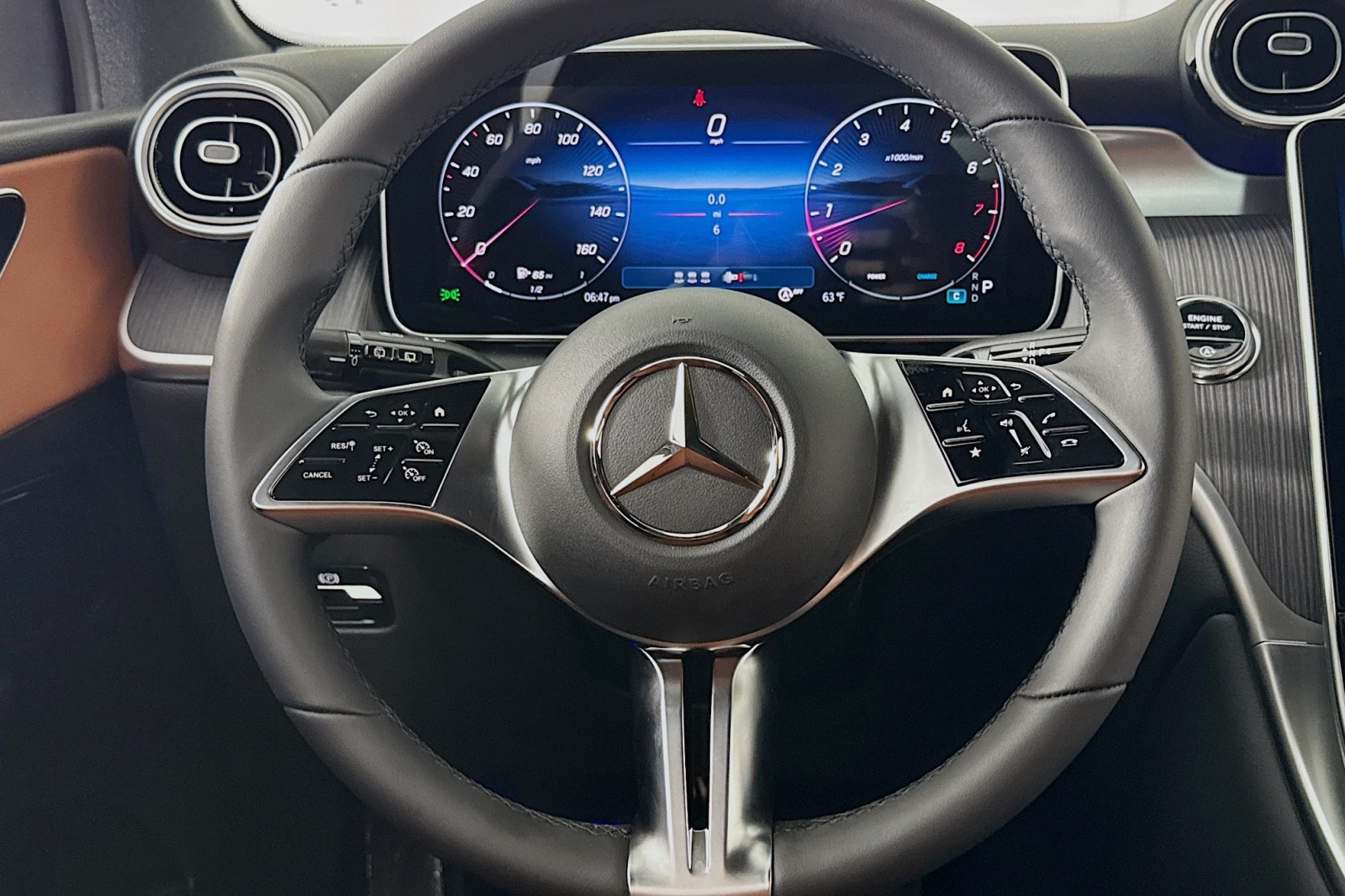 New 2026 Polar White Mercedes-Benz GLC 300 SUV image 17